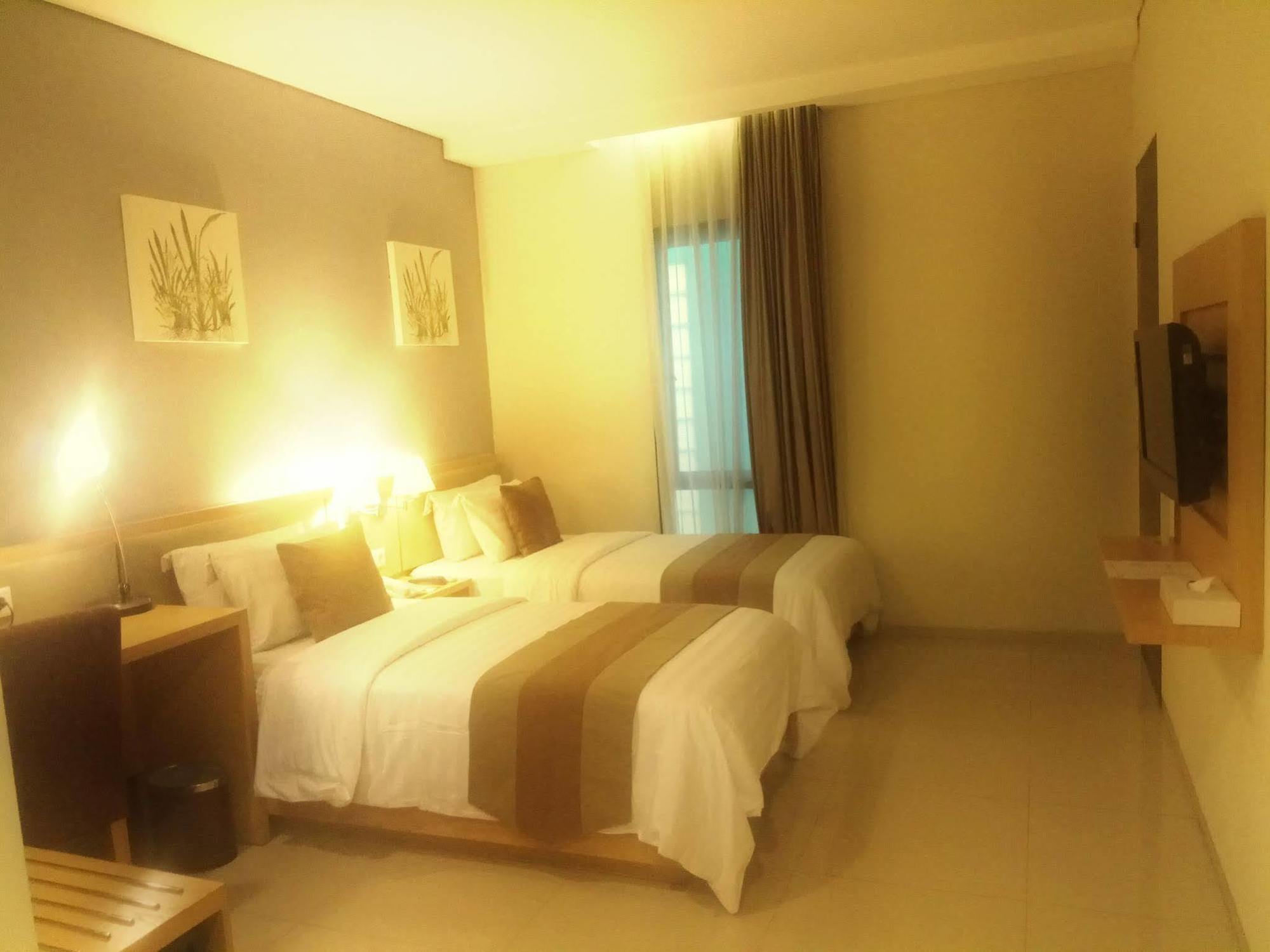 Hotel Anggrek Gandasari Bandung Luaran gambar