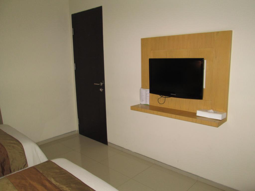 Hotel Anggrek Gandasari Bandung Luaran gambar